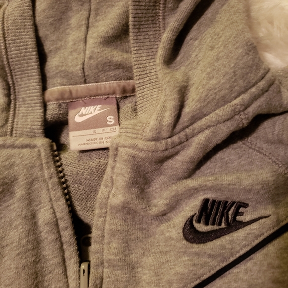 Nike Grey Sweat jacket size S - Picture 2 of 2